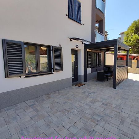 Apartments Seea Izola Bagian luar foto